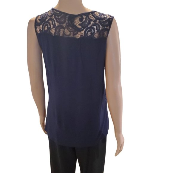 Adrianna Papell Sz M Navy Lace Front Stretch Back Sleeveless Top Office Teacher - Picture 2 of 7